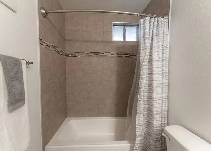 Phx 1 Bedroom Unit Close To Airport & Hospitals * Phoenix