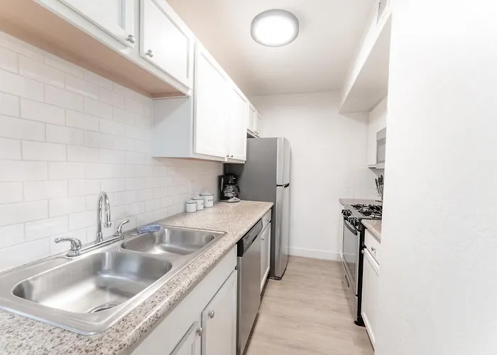 Apartment Phx 1 Bedroom Unit Close To Airport & Hospitals *