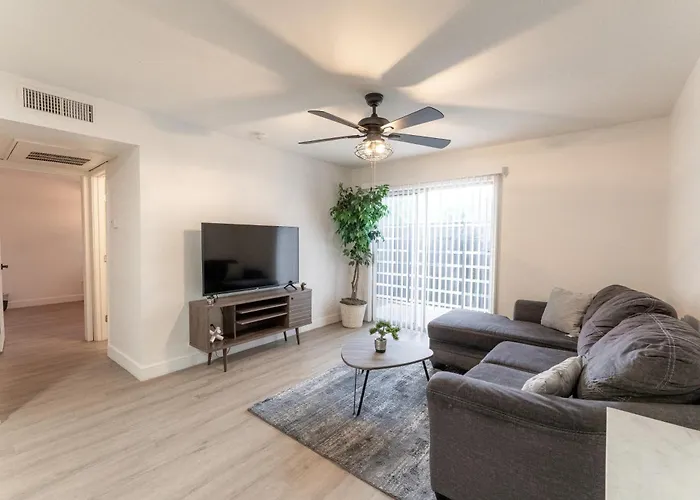 Phx 1 Bedroom Unit Close To Airport & Hospitals